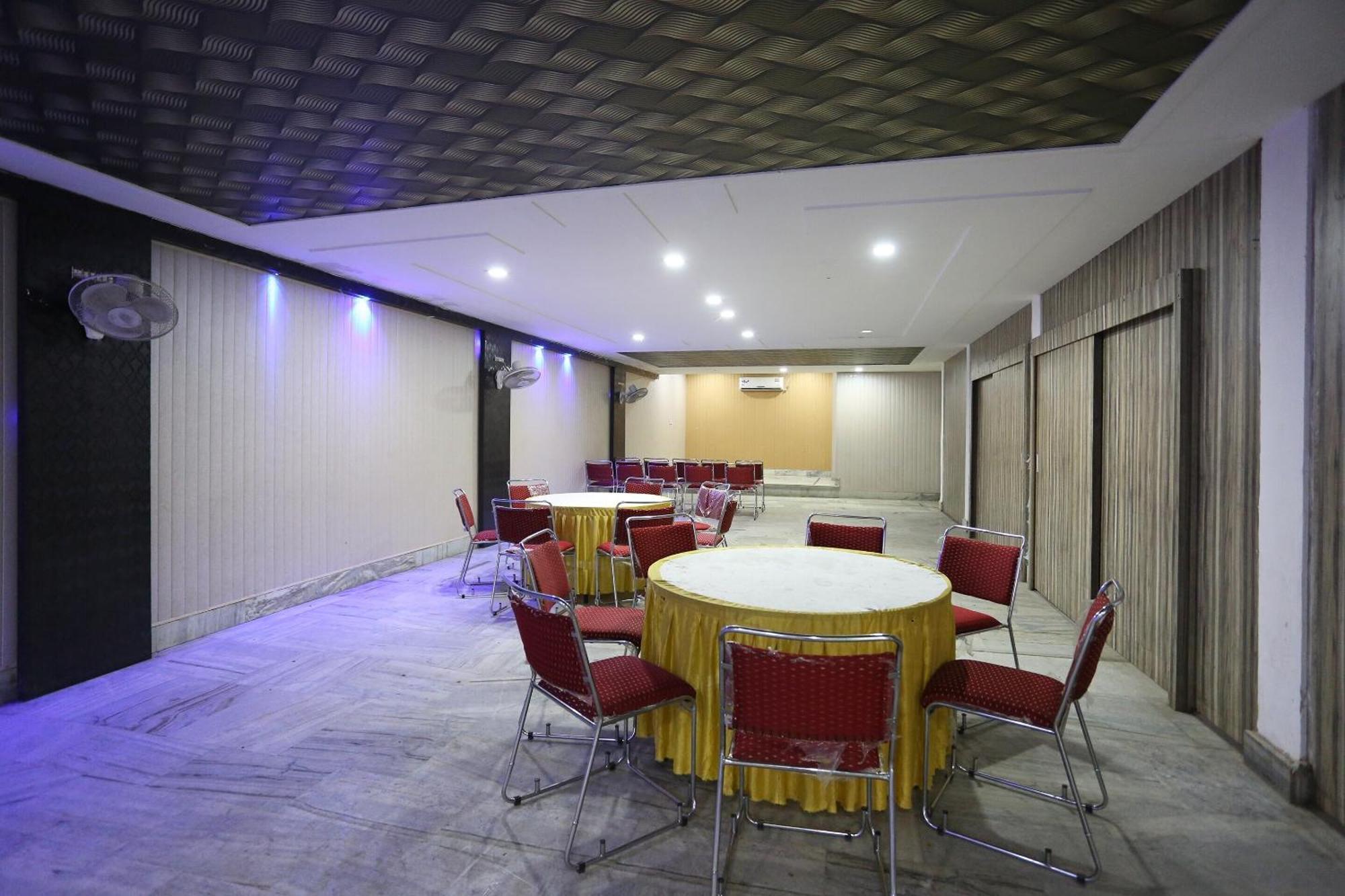 Hotel O Kanha Continental Agra  Dış mekan fotoğraf